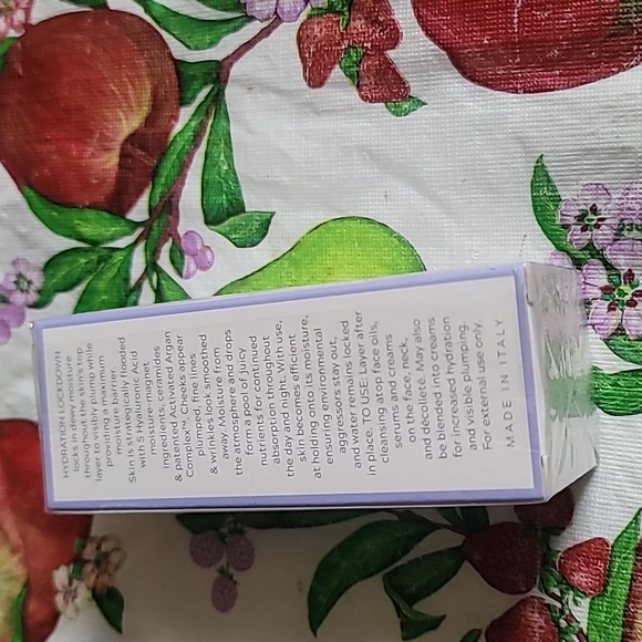 Skin care - Picture 2 of 2